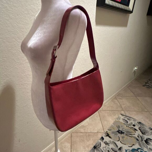 Furla Patent Leather Shoulder Bag Purse Red Buckle Strap Fall Winter Statement - Picture 2 of 15